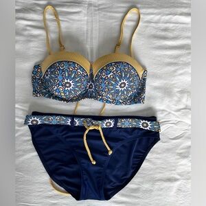 Women’s Navy Blue & Yellow Patterned Bikini Set